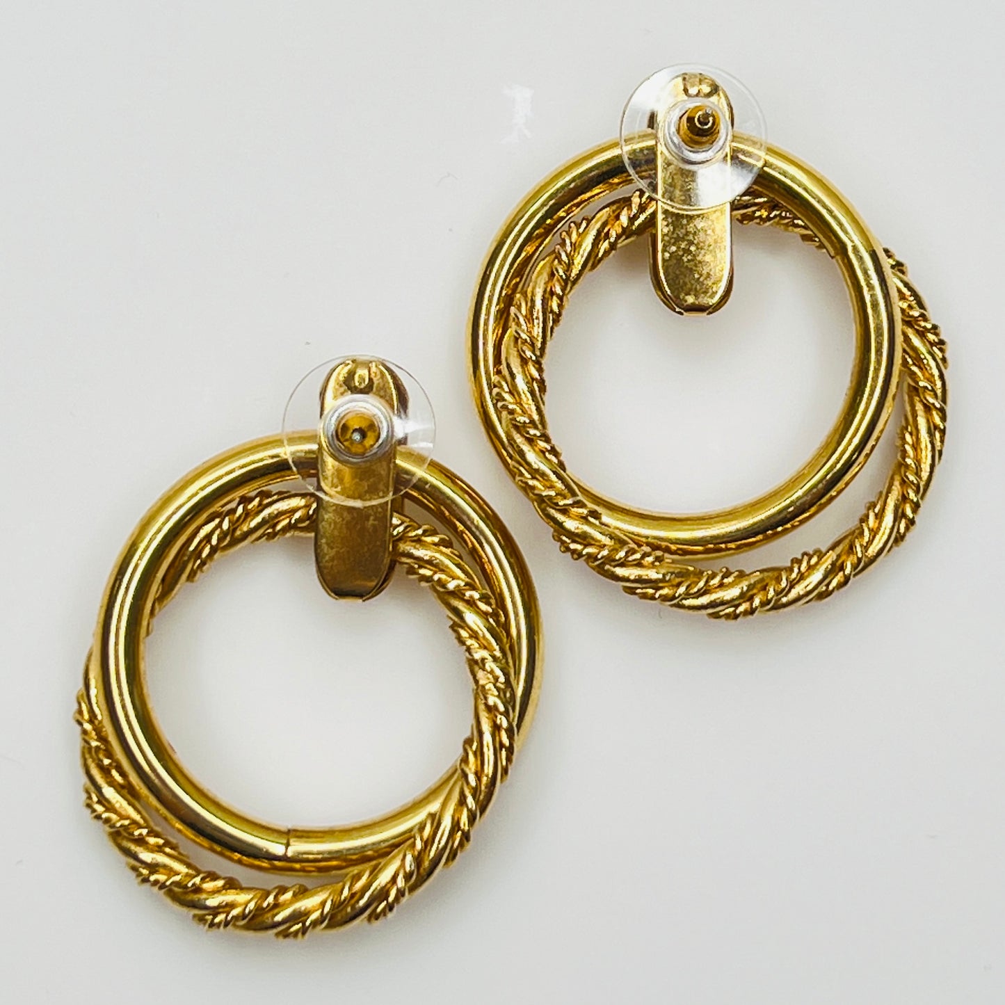 Gold Tone Double Hoop Earrings – 1980s Door Knocker Style – Twisted Rope Detail