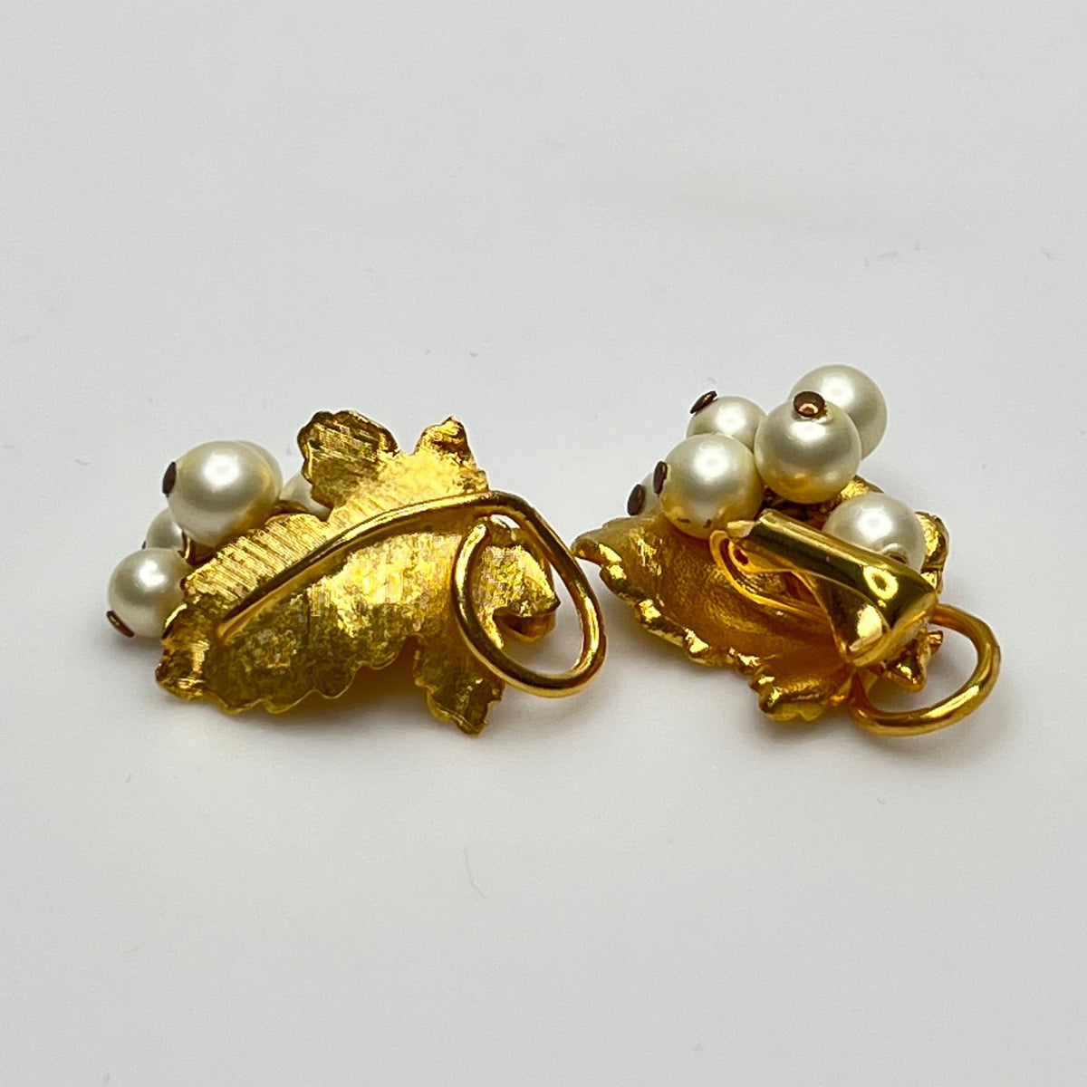Vintage gold-tone grape cluster faux pearl earrings set