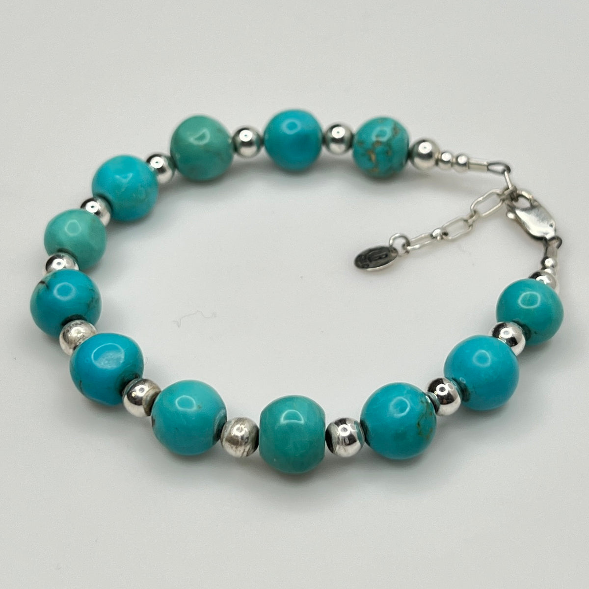 Full view of Carolyn Pollack bracelet laid flat with extender