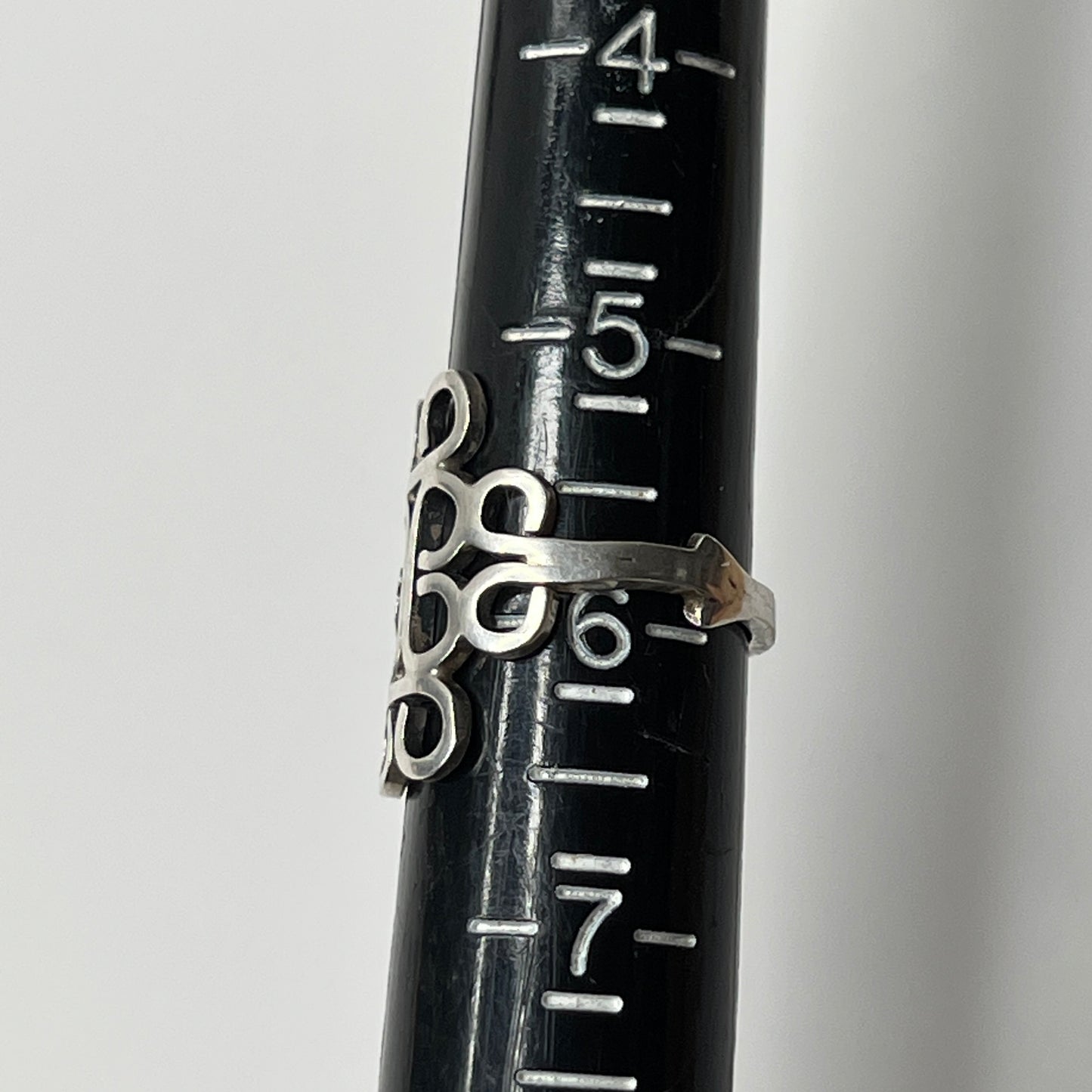 Handcrafted silver ring marked 925 Mexico, size 5.75