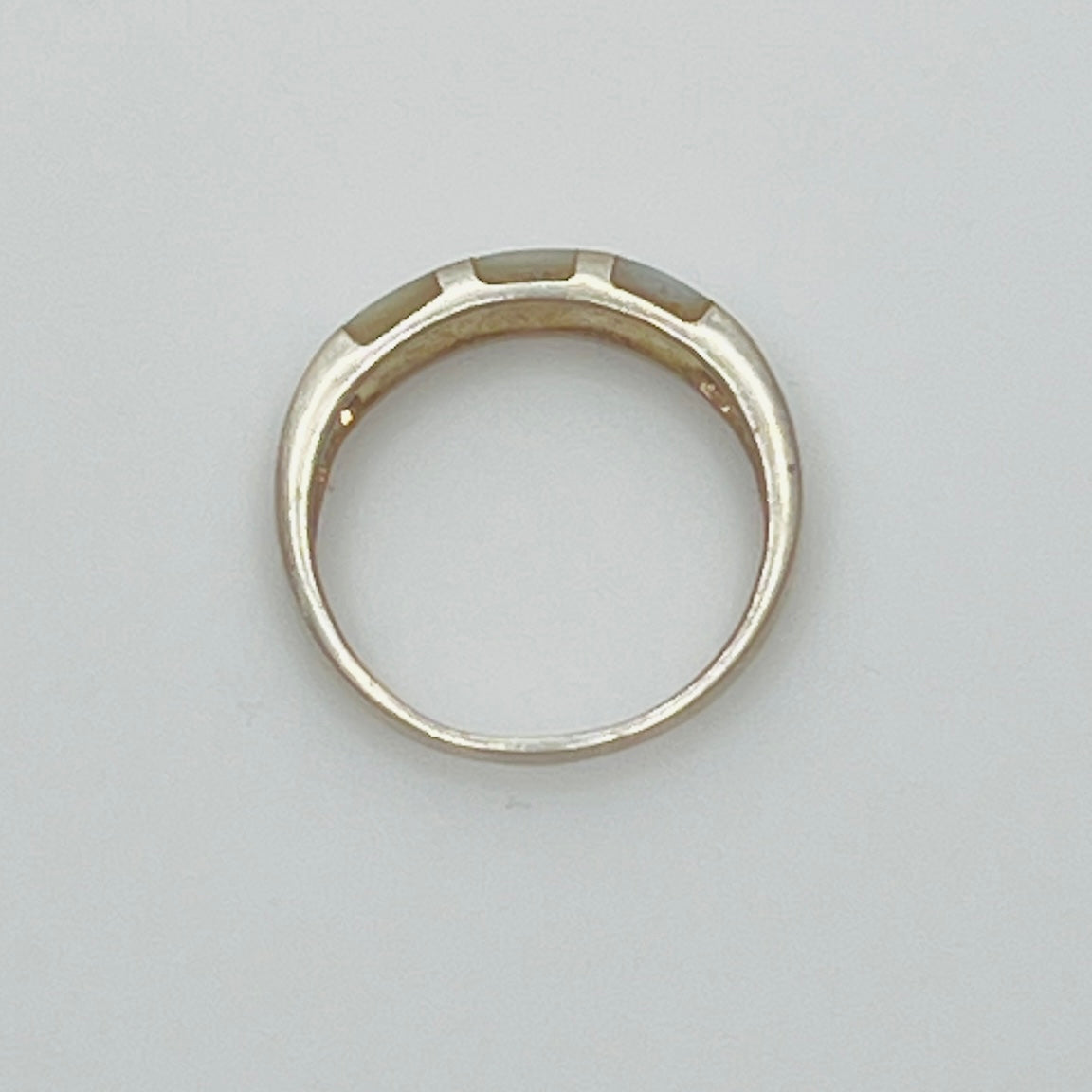 Sterling silver ring with rectangular mother of pearl inlay, size 8.5