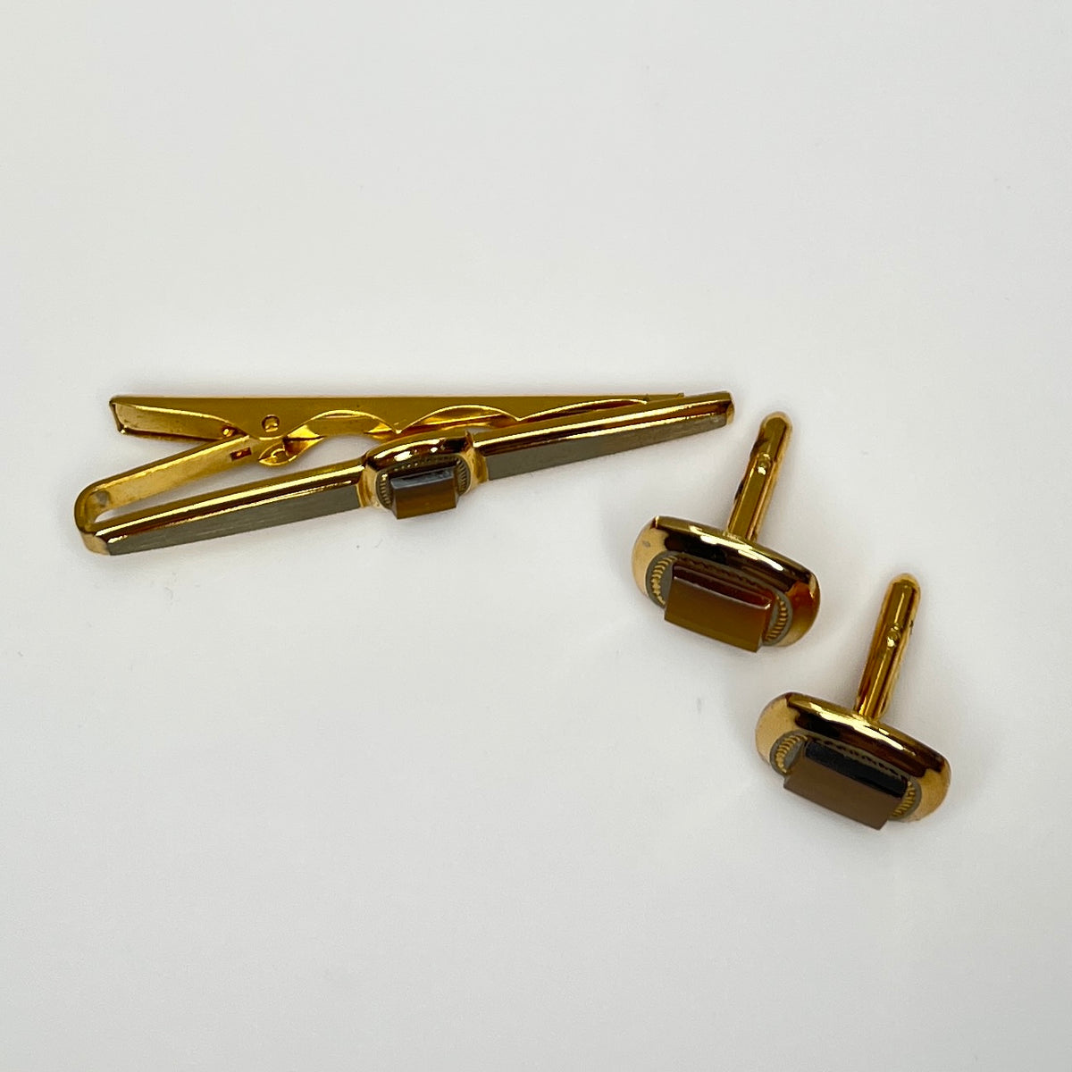 Swank tiger's eye cufflink and tie bar set