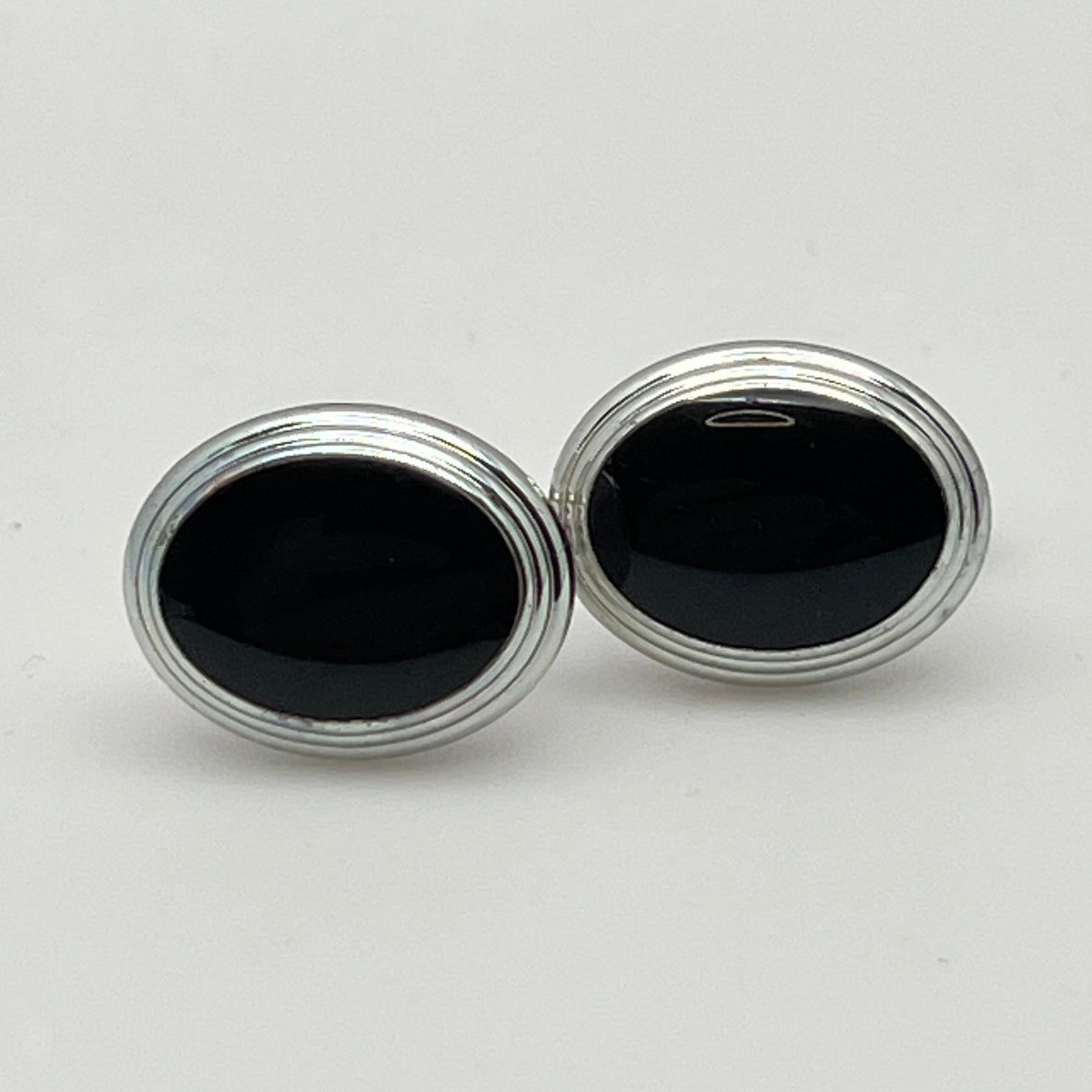 Classic men’s formal cufflinks, silver-tone with black enamel finish