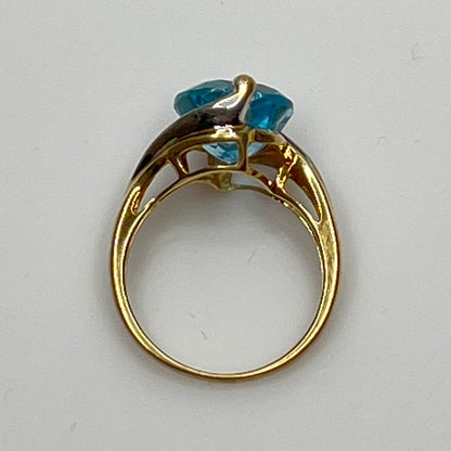 Gold heart ring with 2+ carat aquamarine, size 6.75 vintage setting
