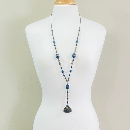 Long 44 inch Venetian sautoir necklace on display