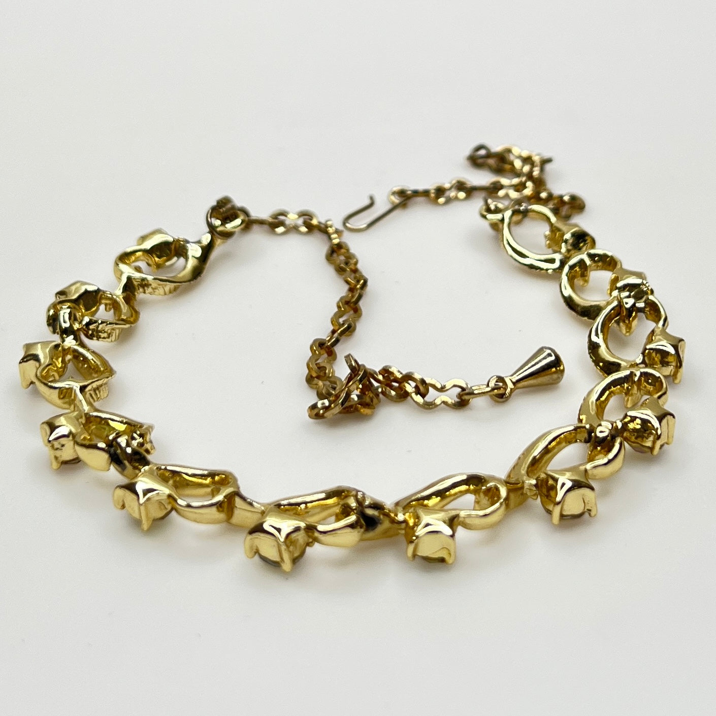 Back of gold-tone choker showing clasp and link structure