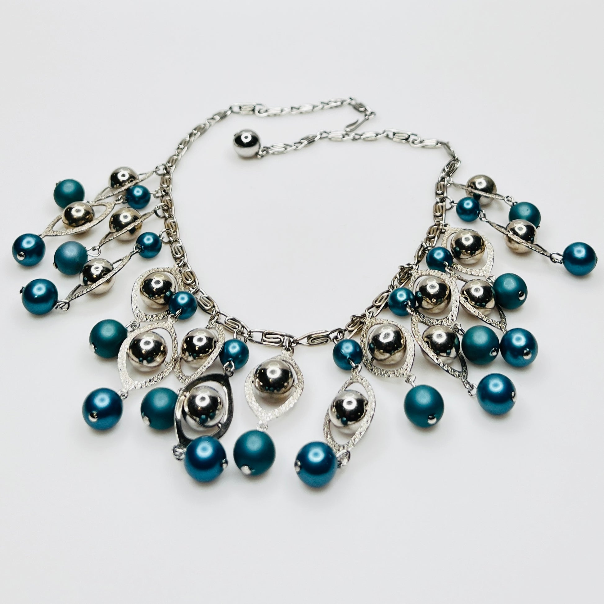 1950s silver tone faux pearl bib necklace with teal bead drops