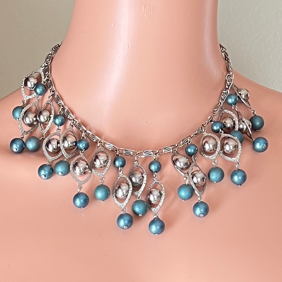 Vintage mid-century fringe necklace with paperclip chain