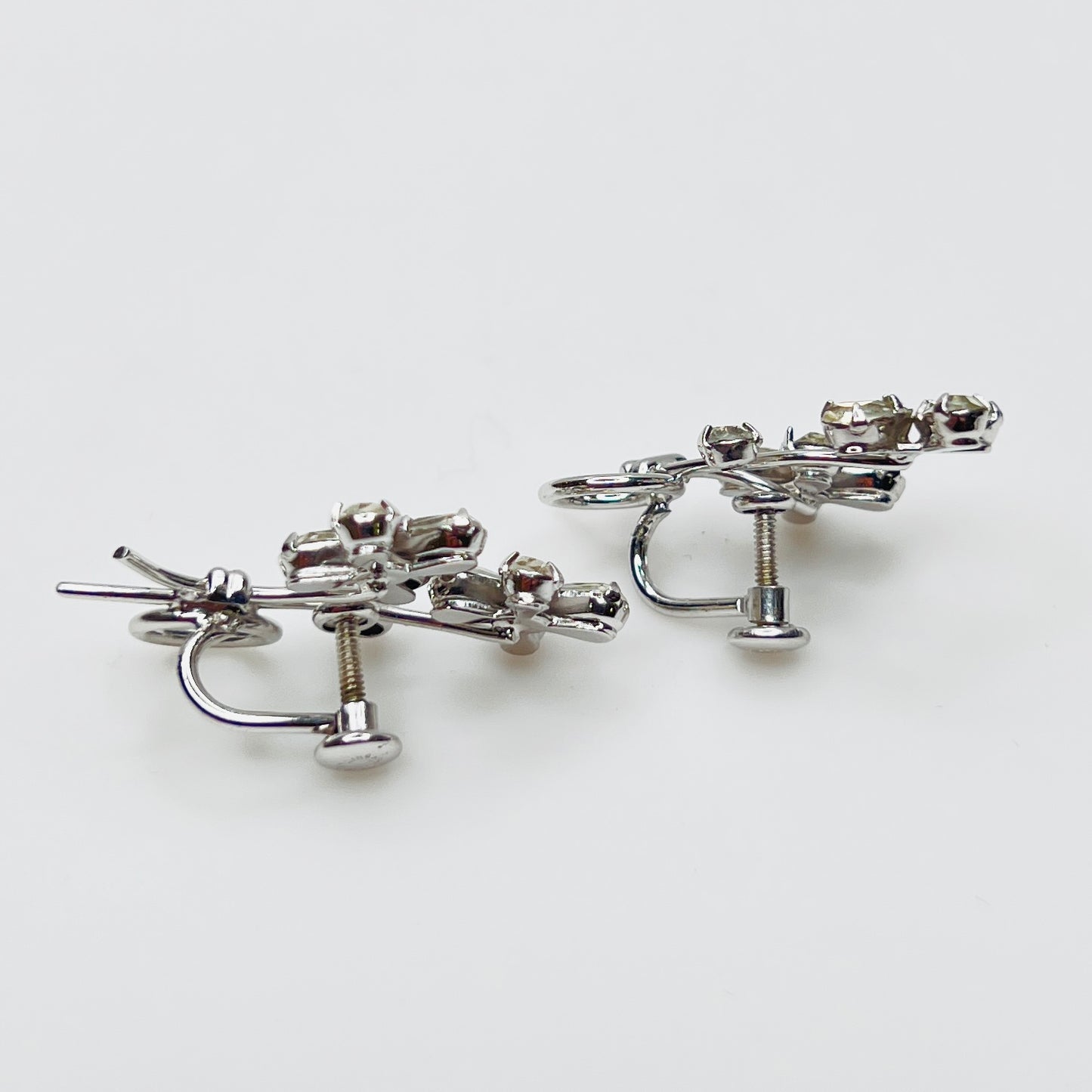 Vintage Phyllis sterling silver rhinestone flower screw back earrings