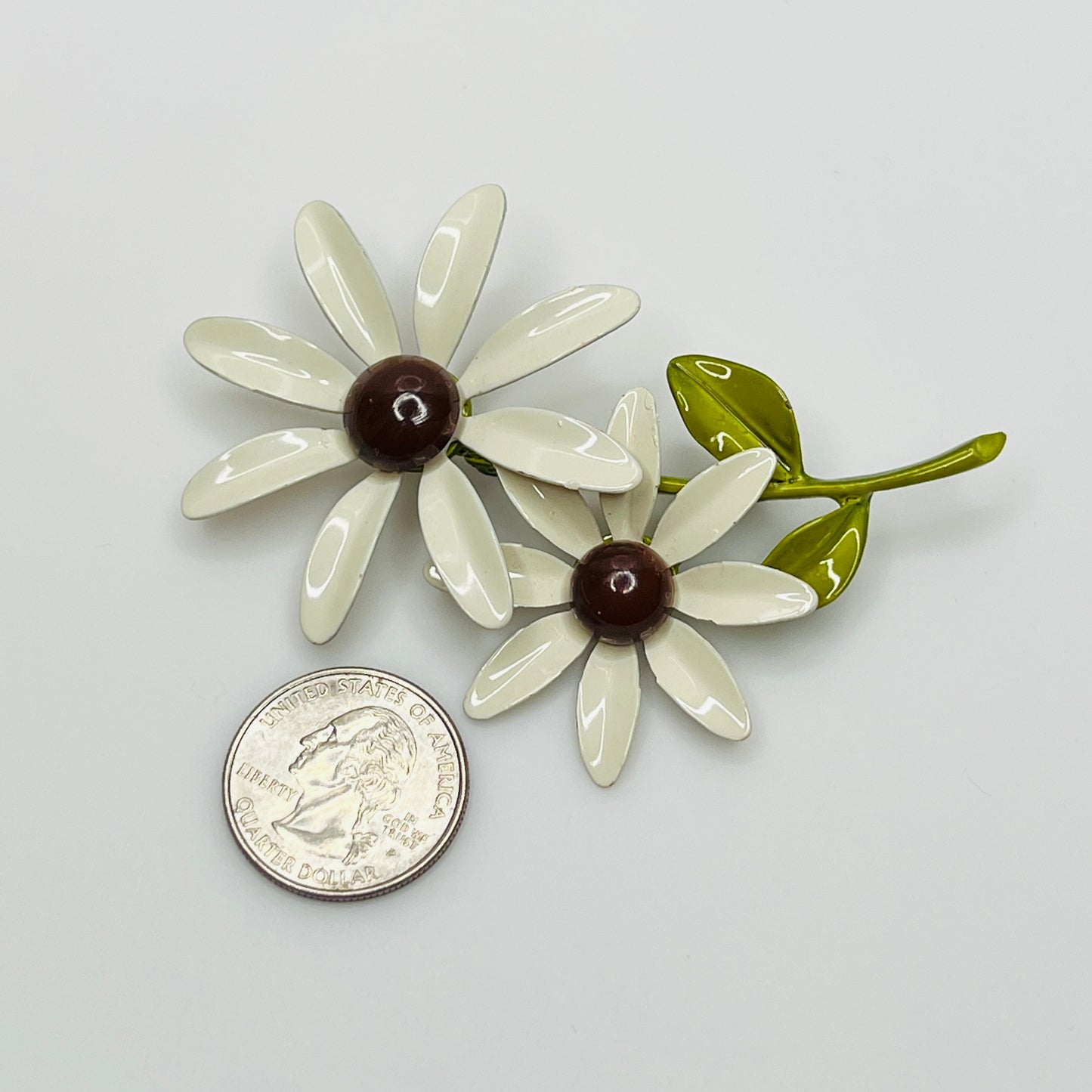 1960s enamel flower power jewelry set with green leaf detail