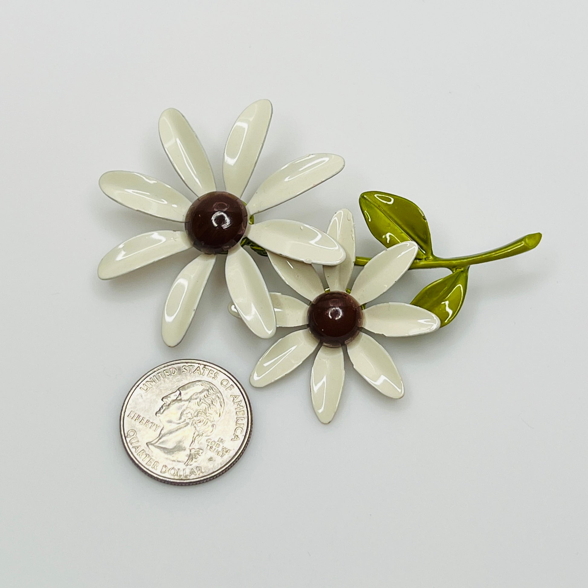 1960s enamel flower power jewelry set with green leaf detail