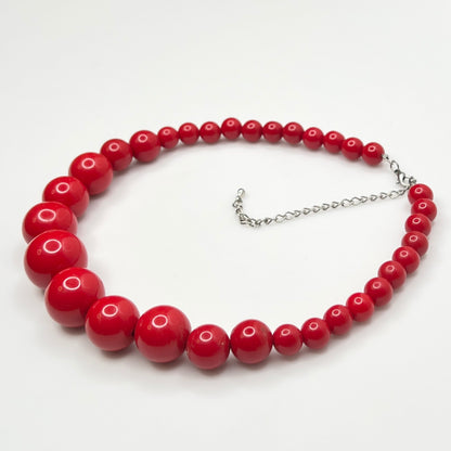 Vintage red bubblegum bead necklace, chunky acrylic collar
