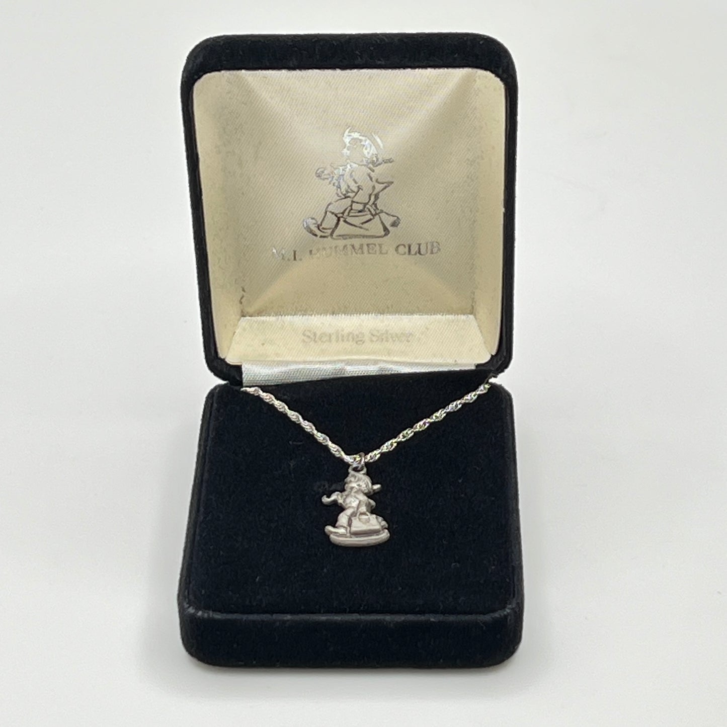 1990 M.I. Hummel Club necklace in original black velvet Goebel box