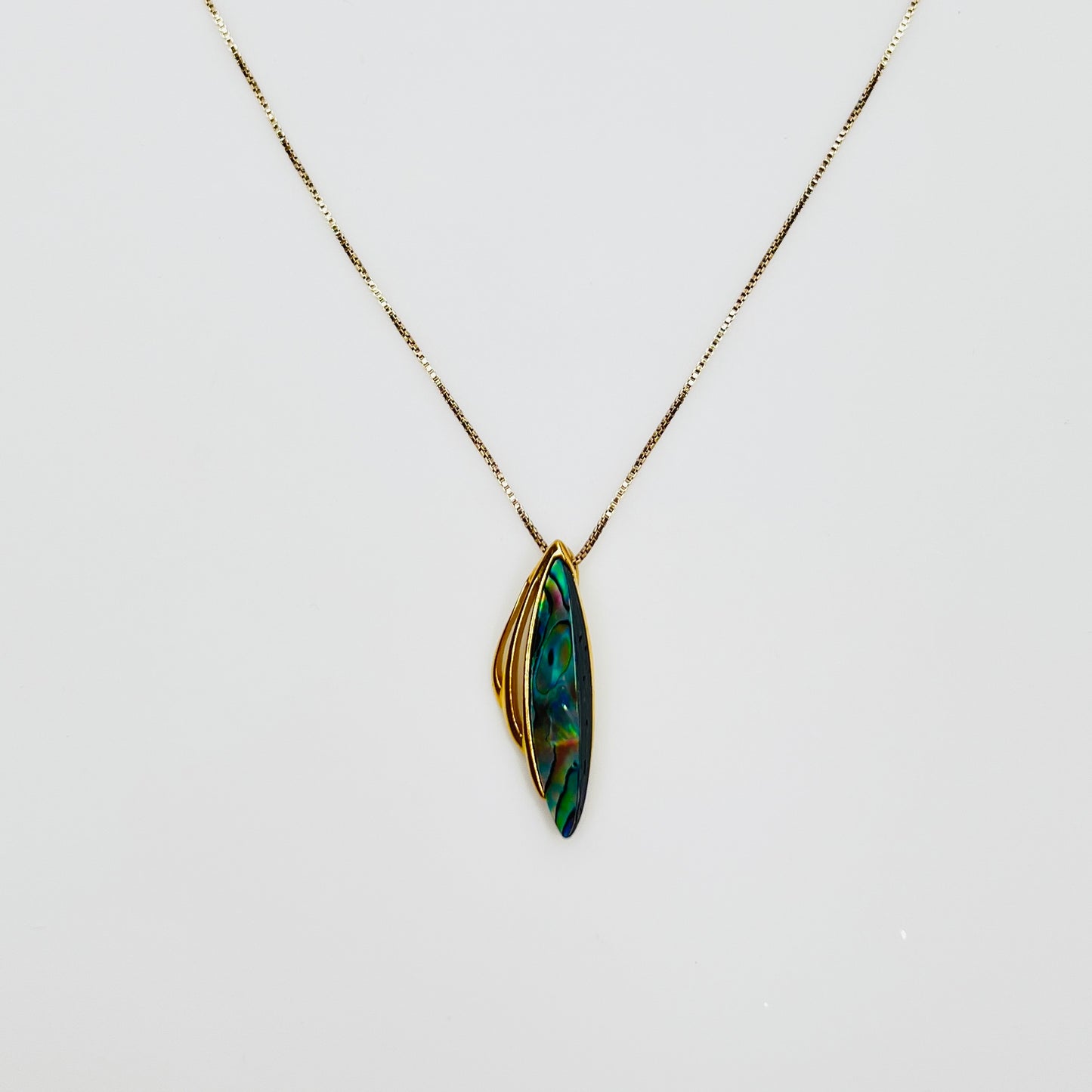 Signed Ariki pendant with original box