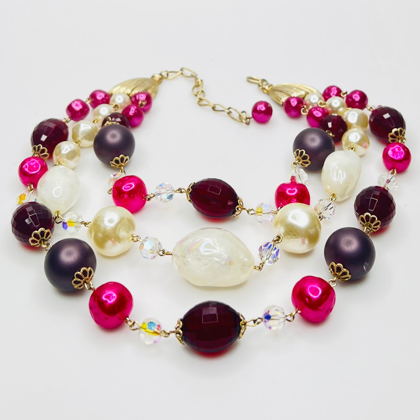 Large translucent crackle bead detail with pearls