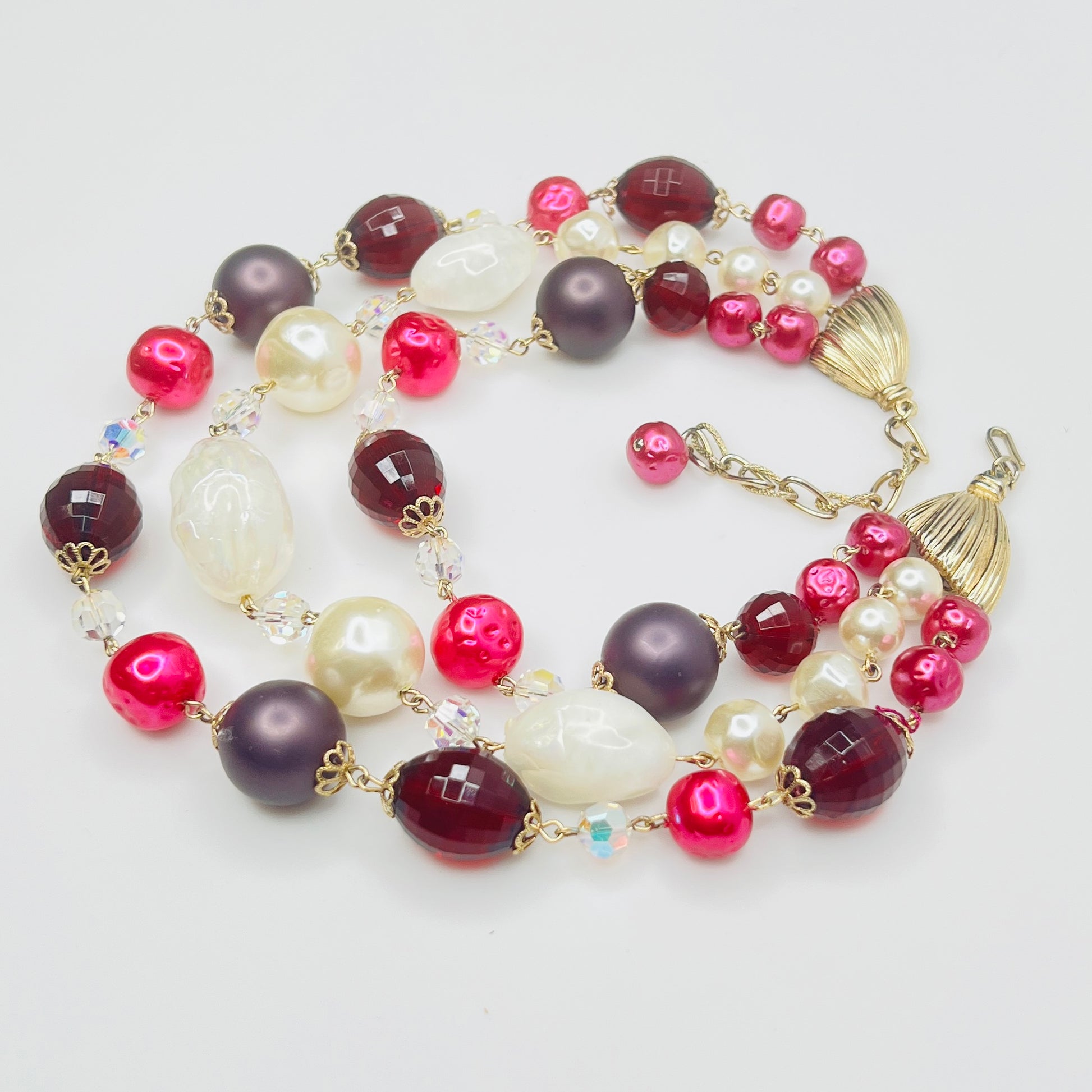 Large translucent crackle bead detail with pearls