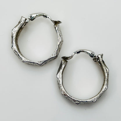 Silver Tone Geometric Hoop Earrings – 1980s Clip On – Textured