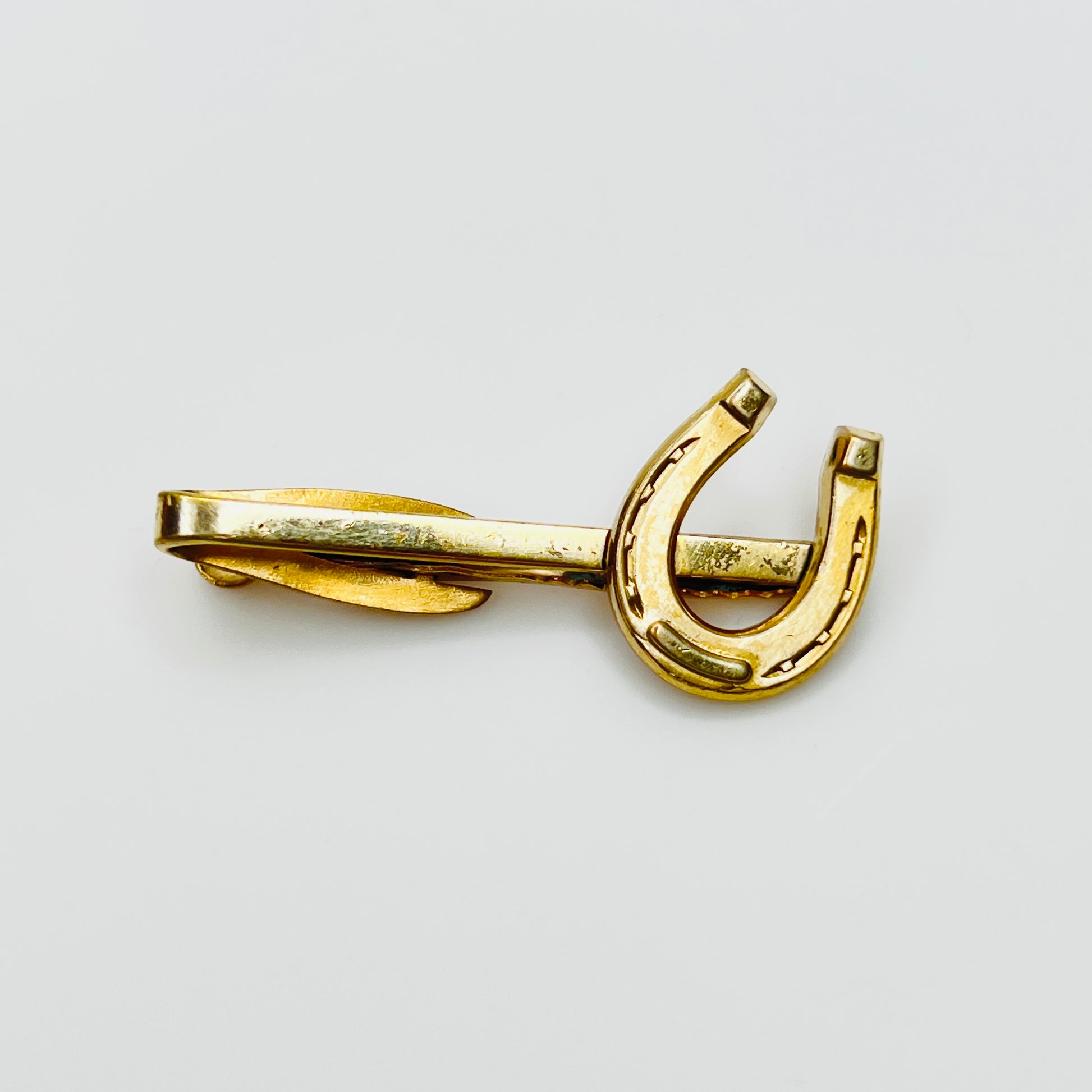 Vintage Hickok USA gold tone horseshoe tie clip with lucky horseshoe motif
