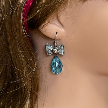 Vintage silver mesh bow earrings with acrylic teardrop beads, 1980s style