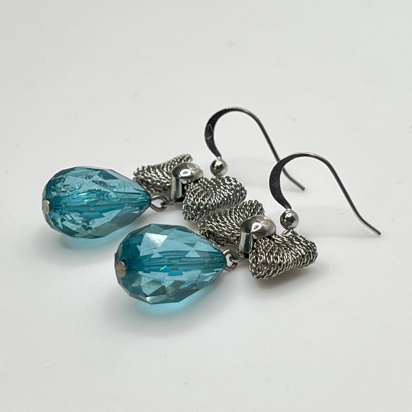 Vintage silver mesh bow earrings with acrylic teardrop beads, 1980s style