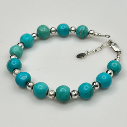 Full view of Carolyn Pollack bracelet laid flat with extender
