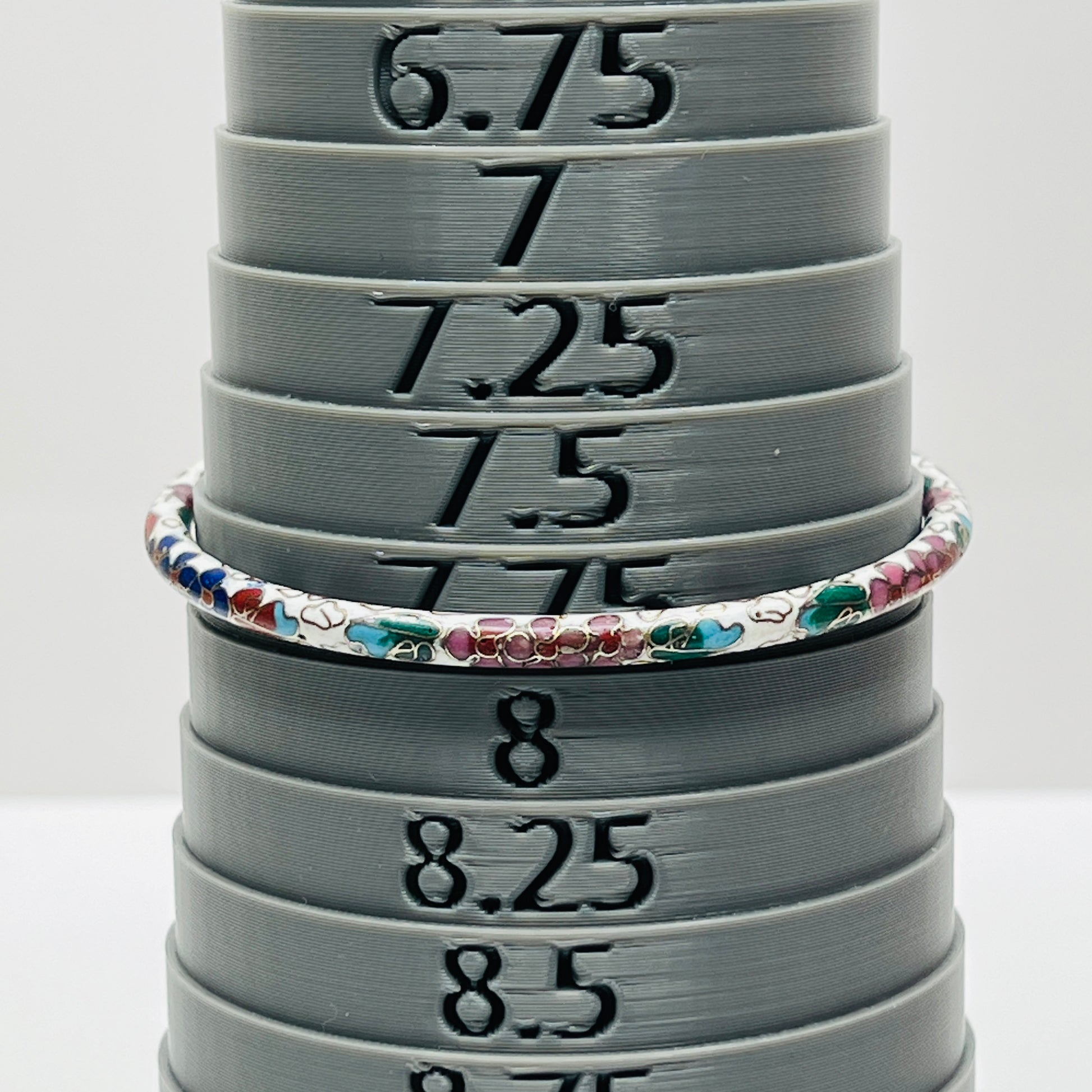 Vintage white cloisonné bangle bracelet with floral design