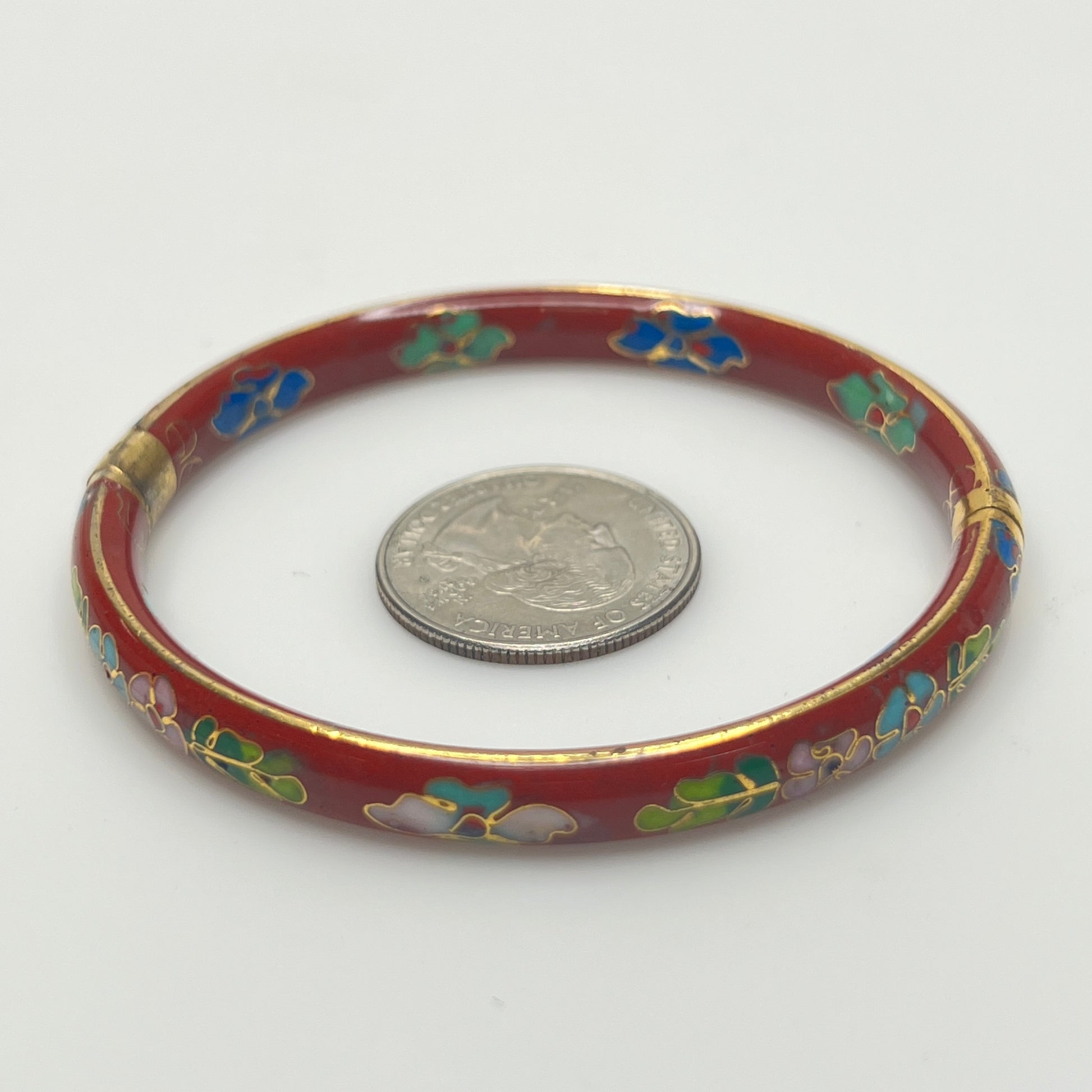 Vintage red cloisonné bangle bracelet with floral design
