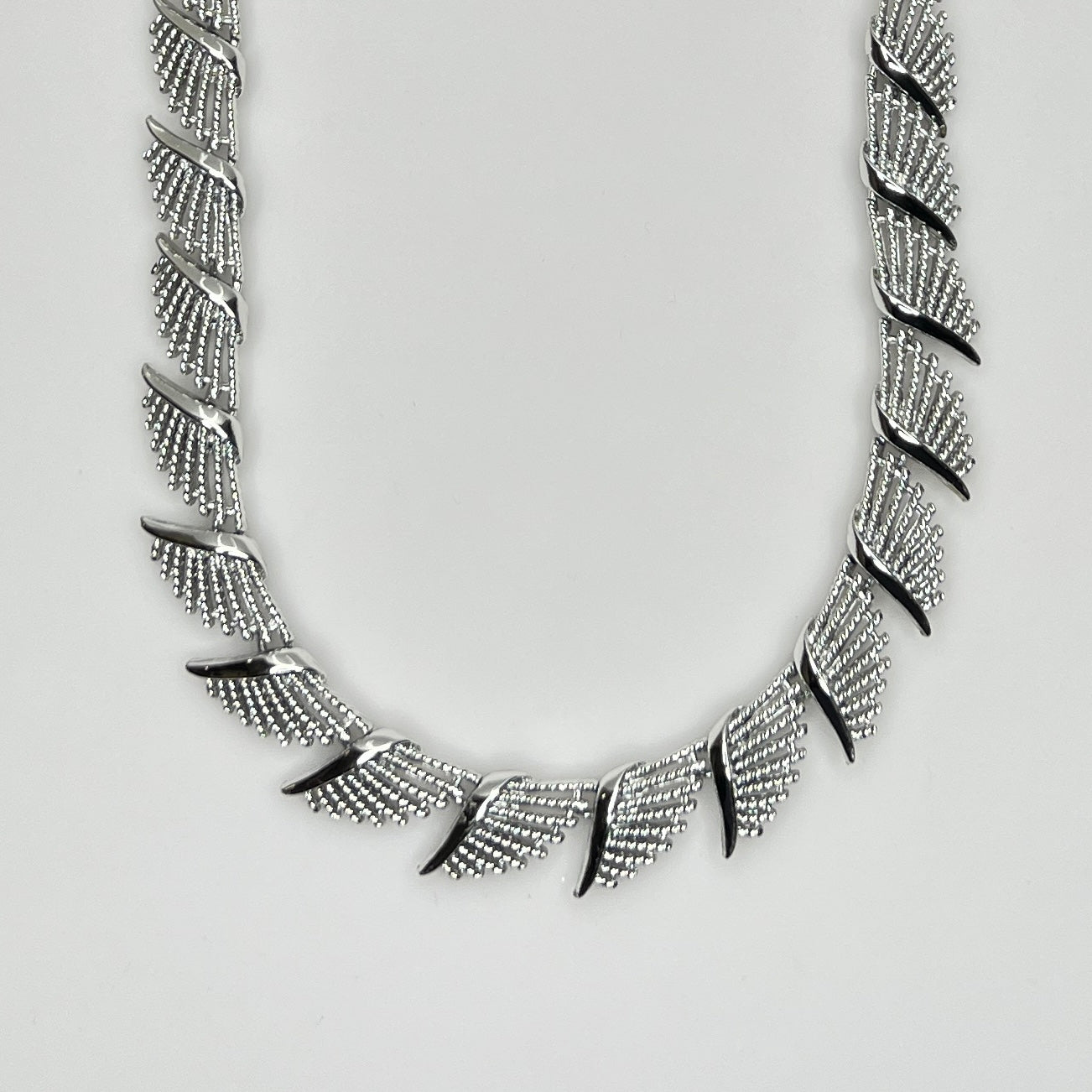 1950s Coro fan necklace with articulated silver-tone links