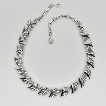 1950s Coro fan necklace with articulated silver-tone links