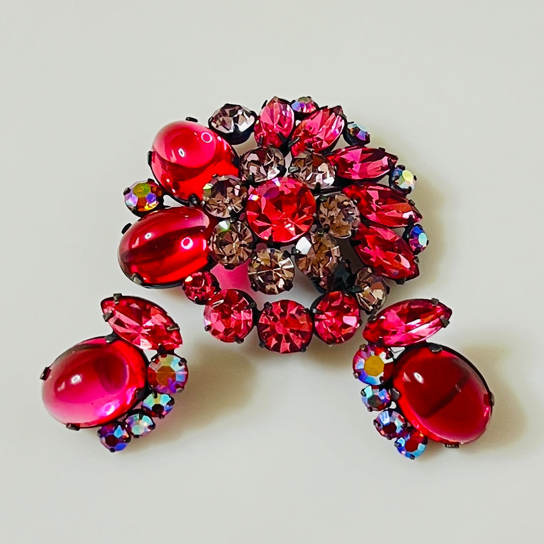 Vintage Coro brooch and clip-on earring set with hot pink rhinestones