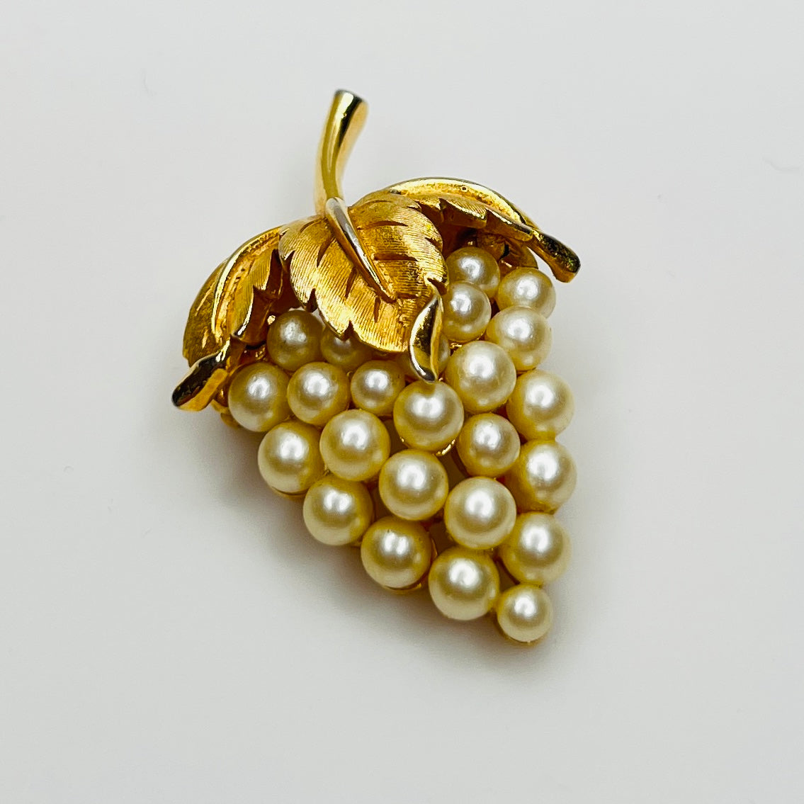 Crown Trifari faux pearl grape cluster brooch gold tone