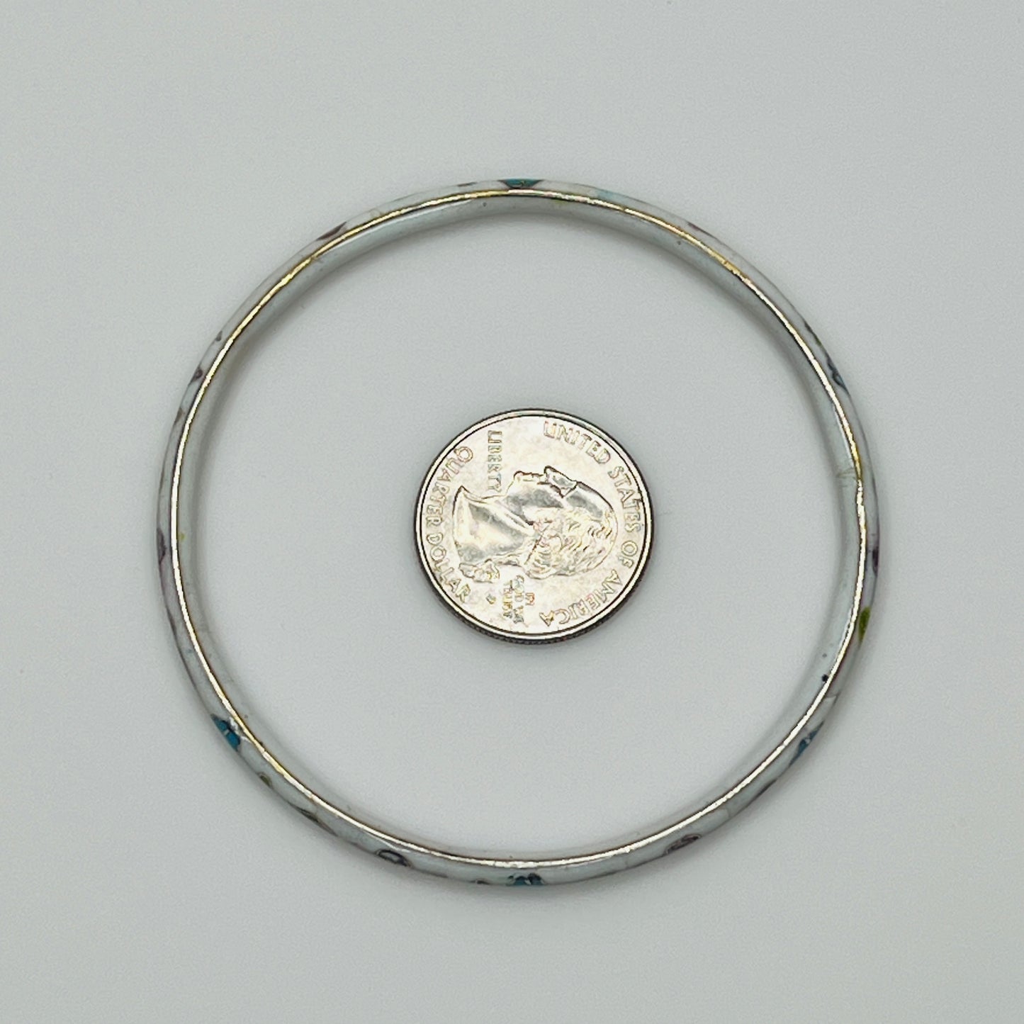 Vintage white cloisonné bangle bracelet with floral enamel design