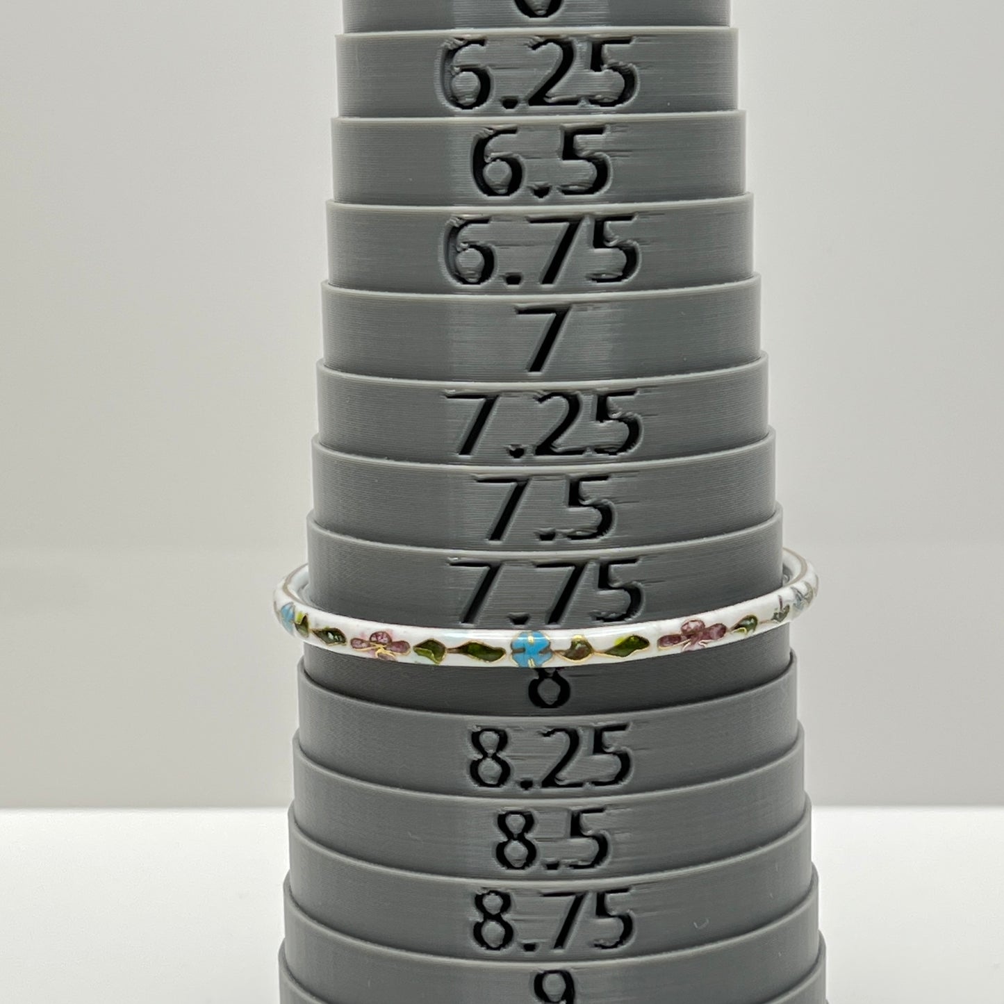 Vintage white cloisonné bangle bracelet with floral enamel design