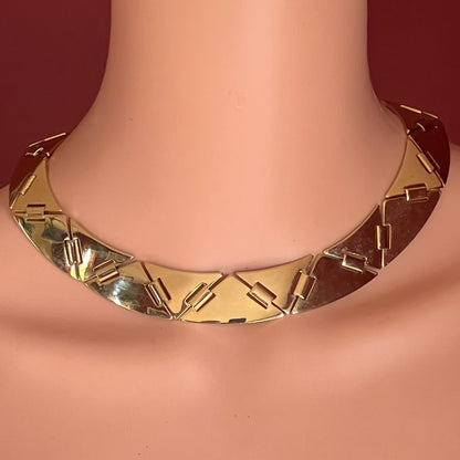1980s modernist gold collar necklace with triangular link design