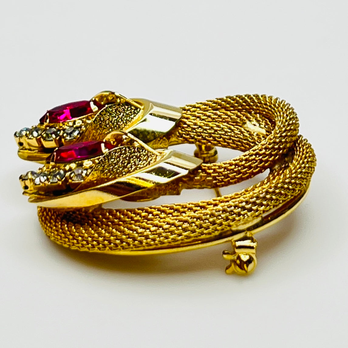 Side angle of vintage Kramer brooch showing dimensional design