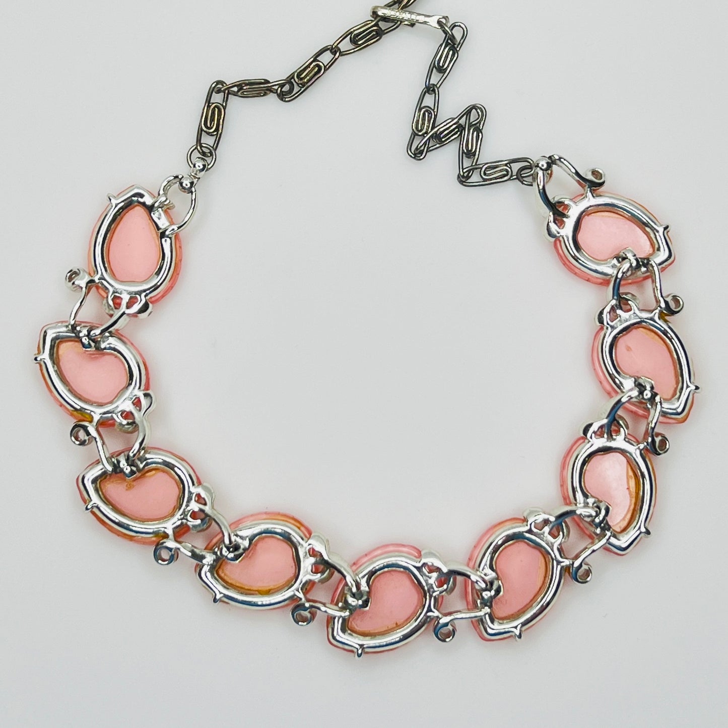 Vintage Lisner pink thermoset lucite leaf choker necklace 1950s