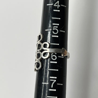 Handcrafted silver ring marked 925 Mexico, size 5.75