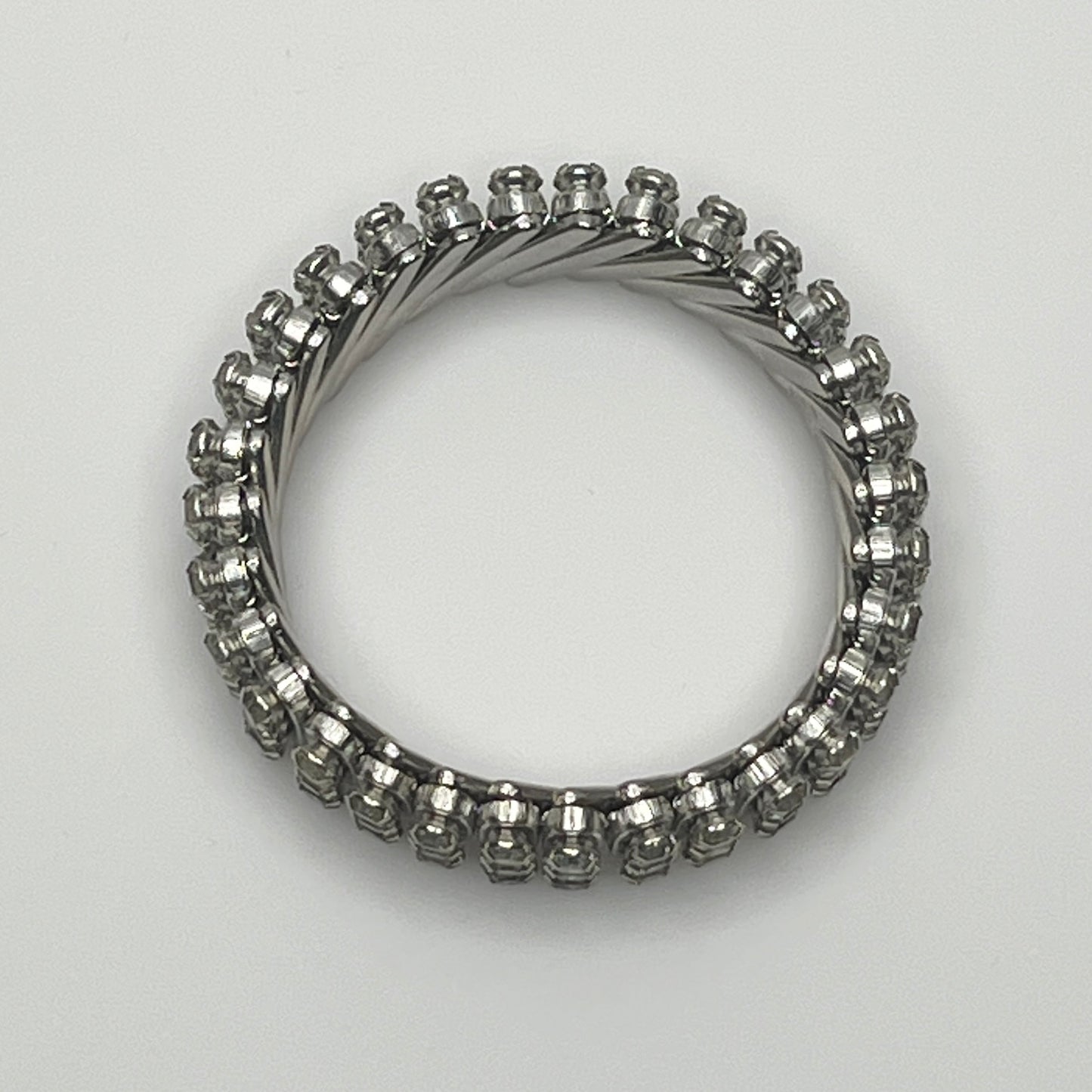 1950s rhinestone stretch bracelet with prong-set clear crystals