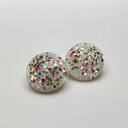 1950s round button earrings with multicolor glitter inside clear lucite