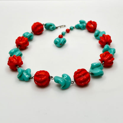 Vintage 1950s glass bead choker in bold color combo