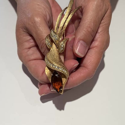 Gold Calla Lily Brooch – 1960s Mid-Century – Amber & Rhinestone Bloom