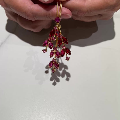 Juliana Rhinestone Spray Brooch – 1960s Unsigned – Red & Pink Glass Floral Burst