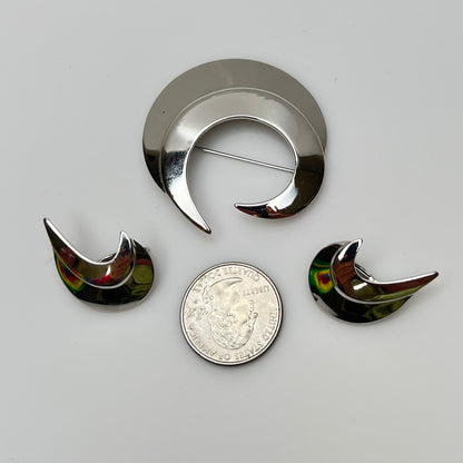 1970s signed Sarah Coventry silver-tone jewelry set – brooch and clip-on earrings