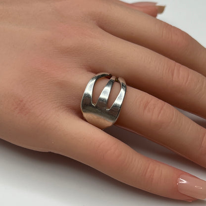 Vintage silver plated “Community” pickle fork ring with curved design