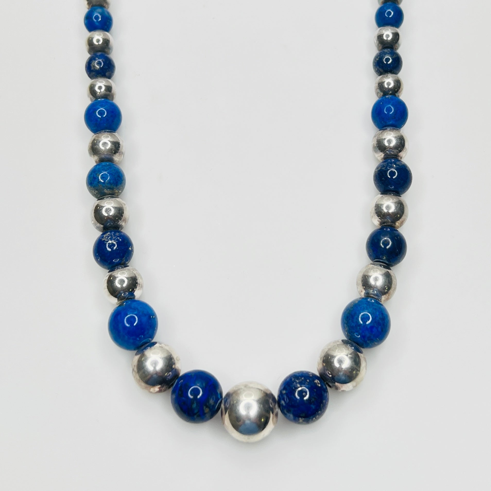 Vintage sterling silver and lapis lazuli graduated bead necklace