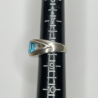 Vintage silver statement ring with modernist design