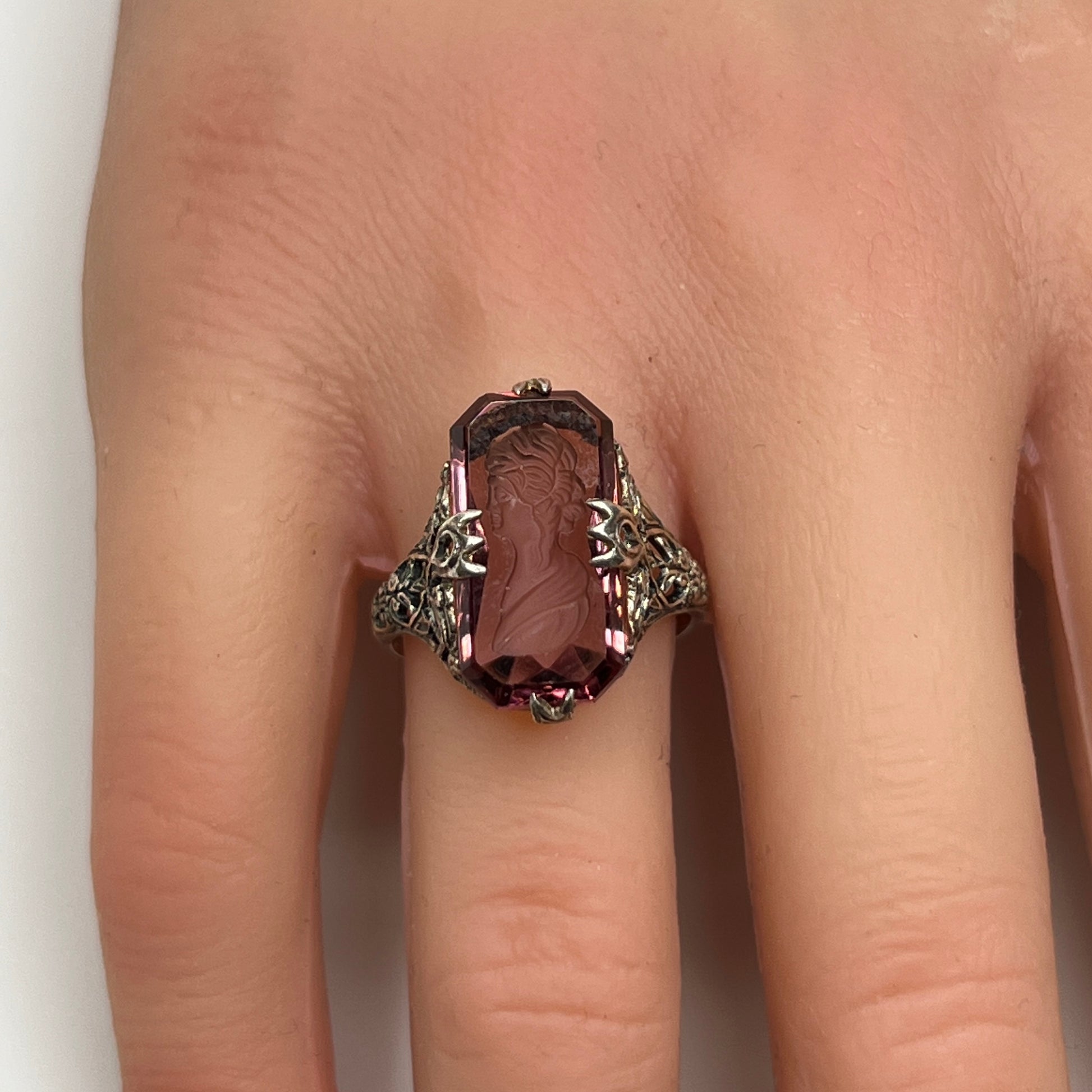 Vintage sterling silver ring with purple intaglio cameo, Art Deco filigree