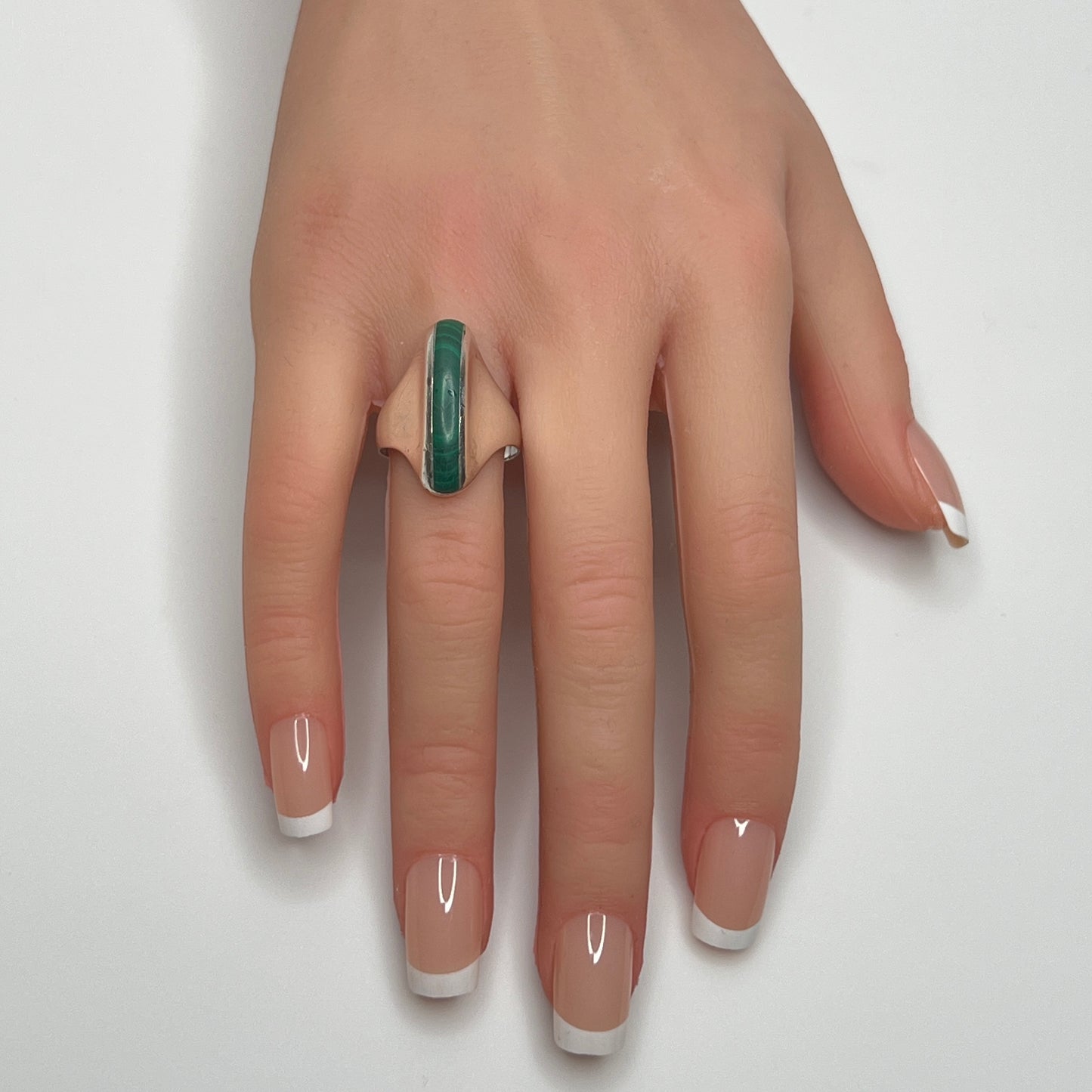 Vintage sterling silver and malachite ring with diagonal inlay, size 8