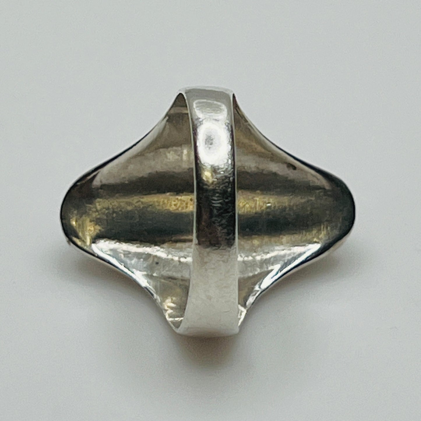 Vintage sterling silver and malachite ring with diagonal inlay, size 8