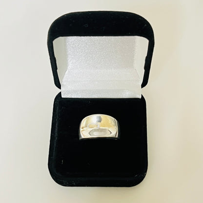 Vintage silver sculptural ring with smooth, polished finish